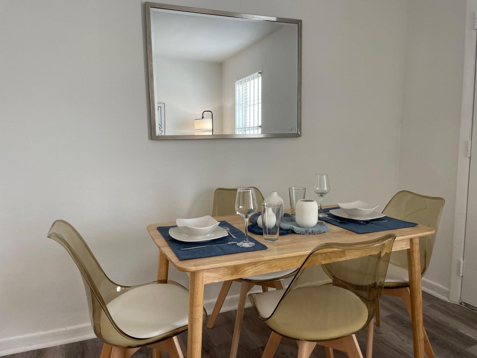 Remodeled Little Havanna Apartments Great Location Miami Eksteriør billede